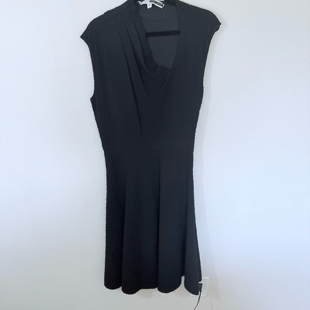 TRACY REESE Black Sleeveless Cowl Neck Dress